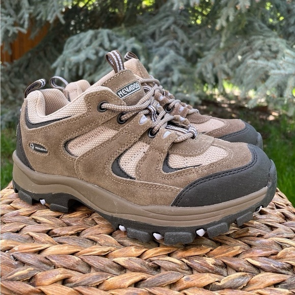 Nevado Brown Suede Leather Boomerang 2 Boom 2 Hiking Boots. Women’s size 7.5 - Picture 8 of 9